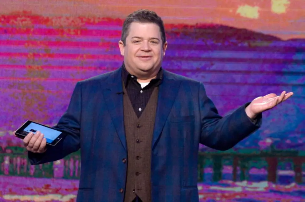 Patton Oswalt Literally Brings Down House at LaughFest Show When Backdrop Collapses