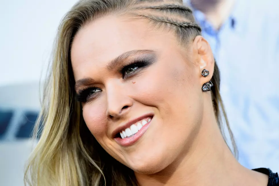Ronda Rousey Beats out Floyd Mayweather Jr. for ESPY, Wonders How he Feels About It [VIDEO]