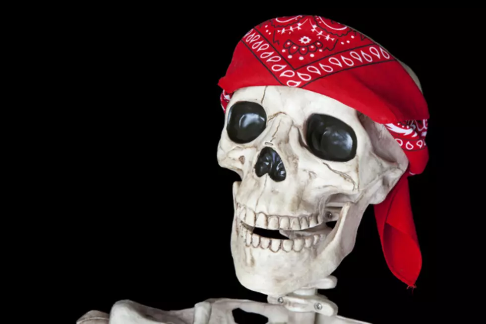 Not Surprisingly, People Found This Boning Skeleton Display Offensive [Video]
