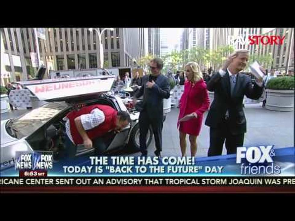 Fox News Host Gets Trapped Inside DeLorean, Even Huey Lewis Can’t Help [Video]