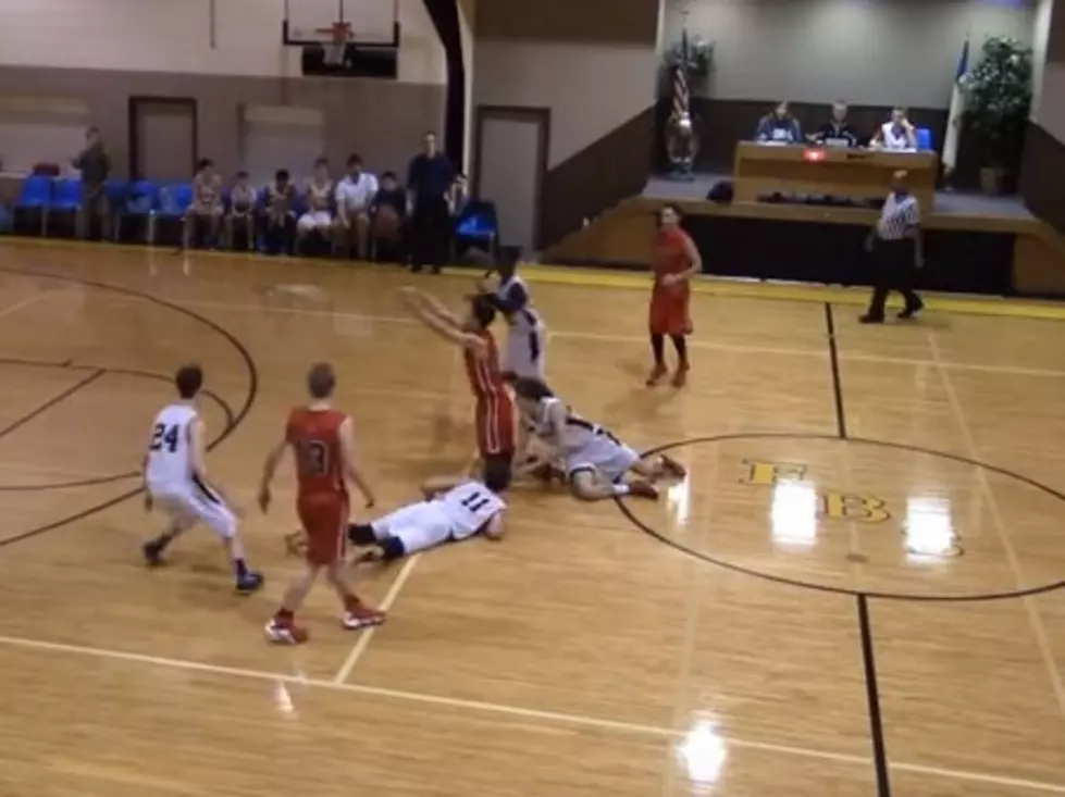 Michigan High School Basketball Player Nails Amazing Shot From His Knees [Video]