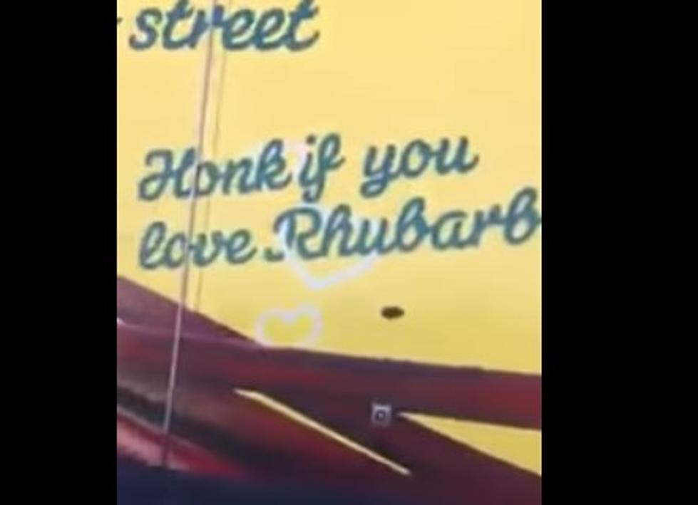 Man Screams ‘I F—ing Love Rhubarb!’ at Trucks Carrying Rhubarb [Video]