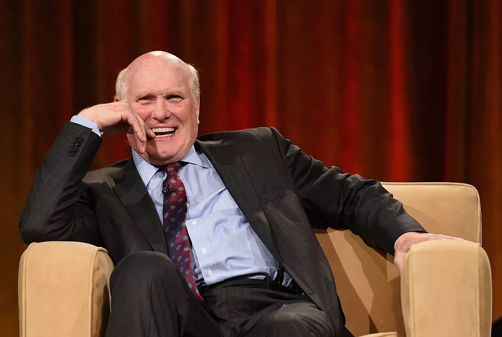 Terry Bradshaw on ‘Better Late Than Never’, Strahan’s Cash, and Peeing on Free Beer [Audio]
