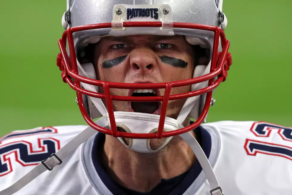 People Are Conflicted Over The Length Of Tom Brady’s Kiss From His Son