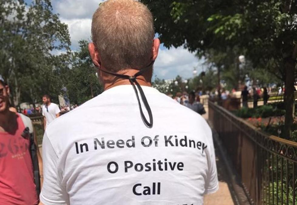 Man Wears T-Shirt Expressing Need For a Kidney, Gets Amazing Response