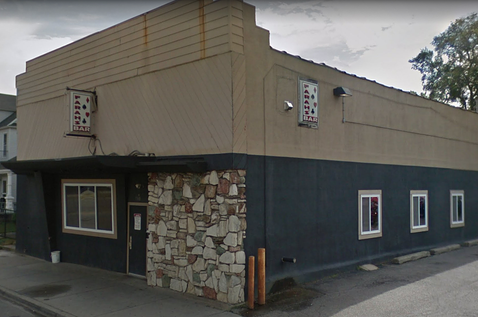 Farah’s Bar on Michigan Street to Reopen January 6