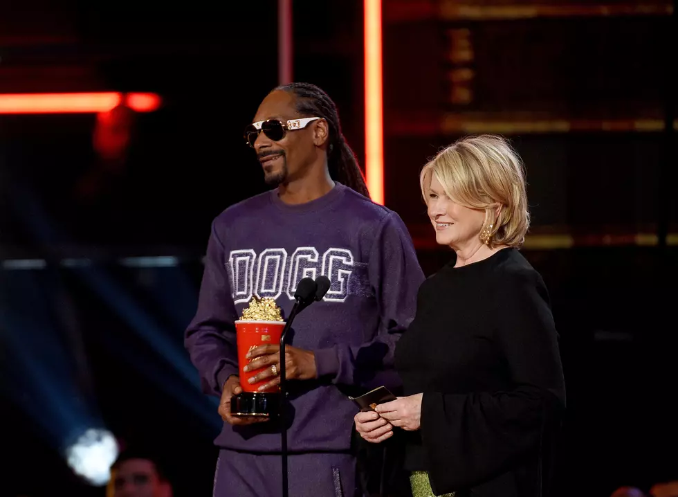 Martha Stewart Made Snoop Dogg Pot-Leaf Shaped Cookies ‘Cause They’re BFFs