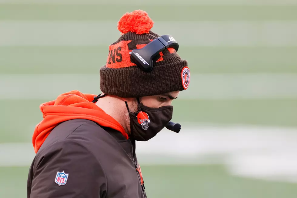 Kevin Stefanski Made An All-Too-Common Mistake When Watching The Browns Vs. Steelers Game