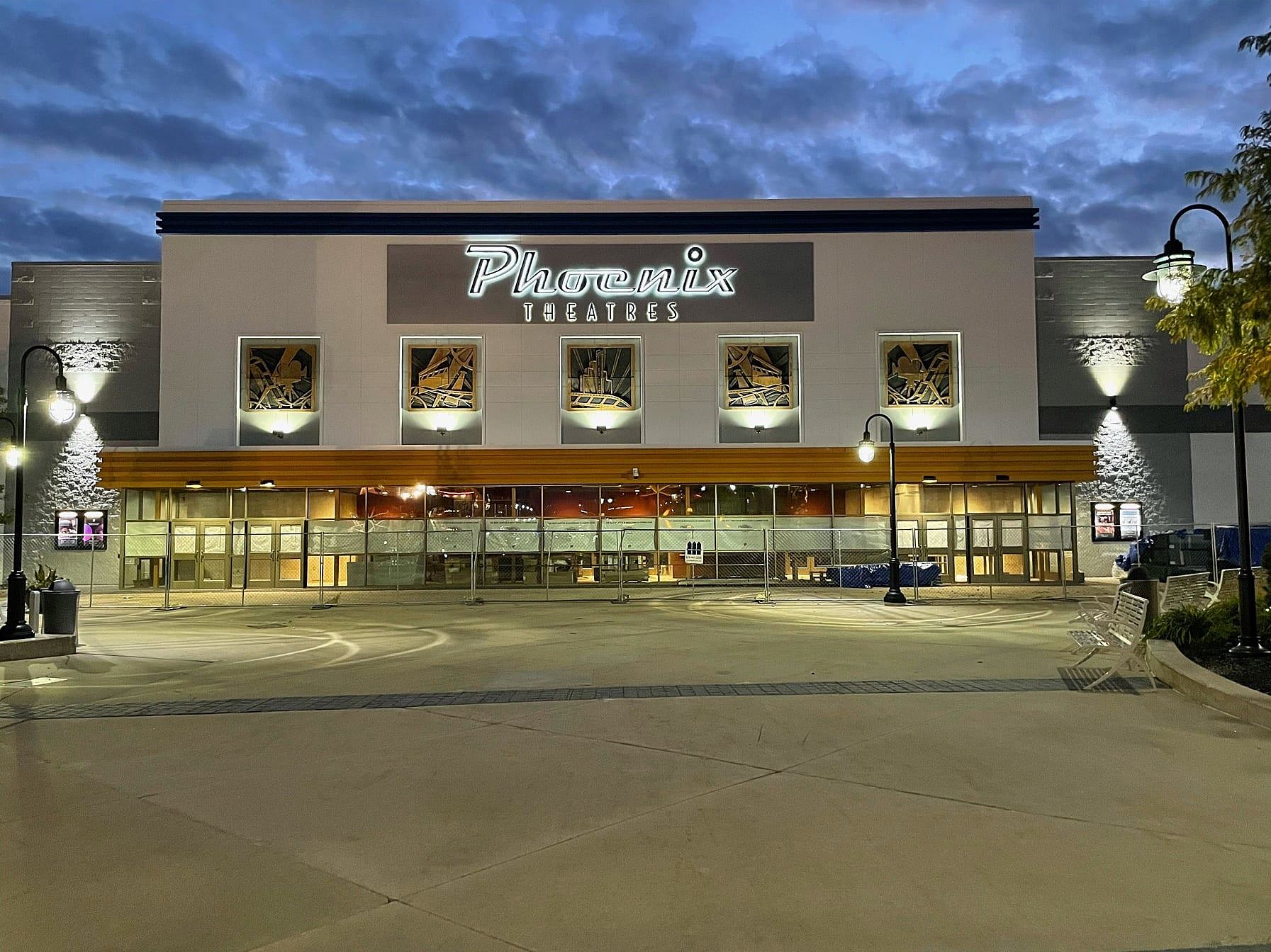 New Movie Theater at Woodland Mall to Open April 14 image pic
