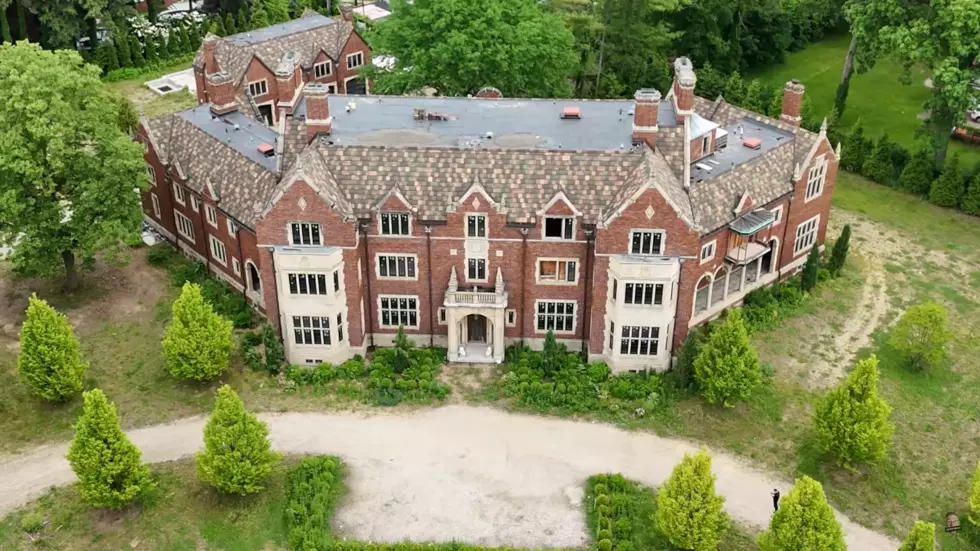 Have you heard of a MEGA mansion? Take a Look at Michigan’s Largest One