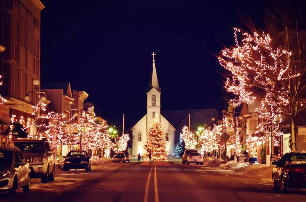 Downtown Harbor Springs, Facebook