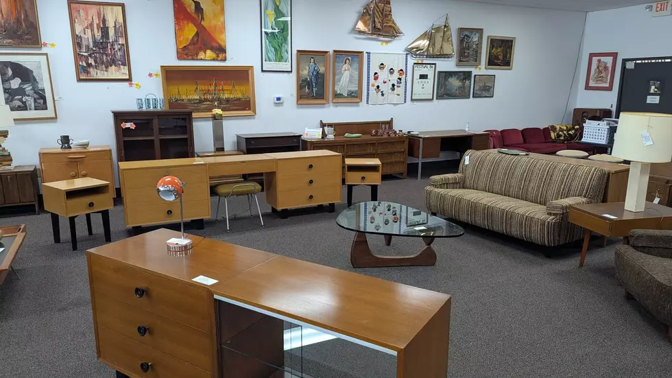 Popular Grand Rapids Vintage Shop Closing Standalone Storefront