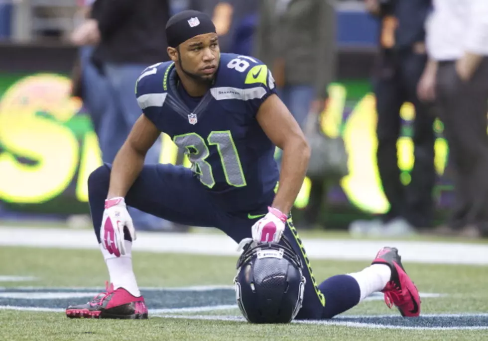 Seahawks WR Golden Tate Visits Zillah Students