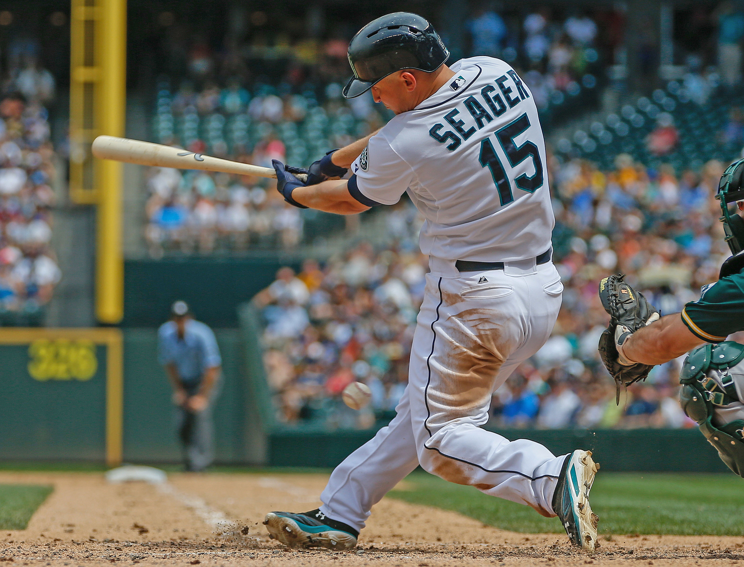 Seager retiring from baseball after 11 seasons with Seattle Mariners