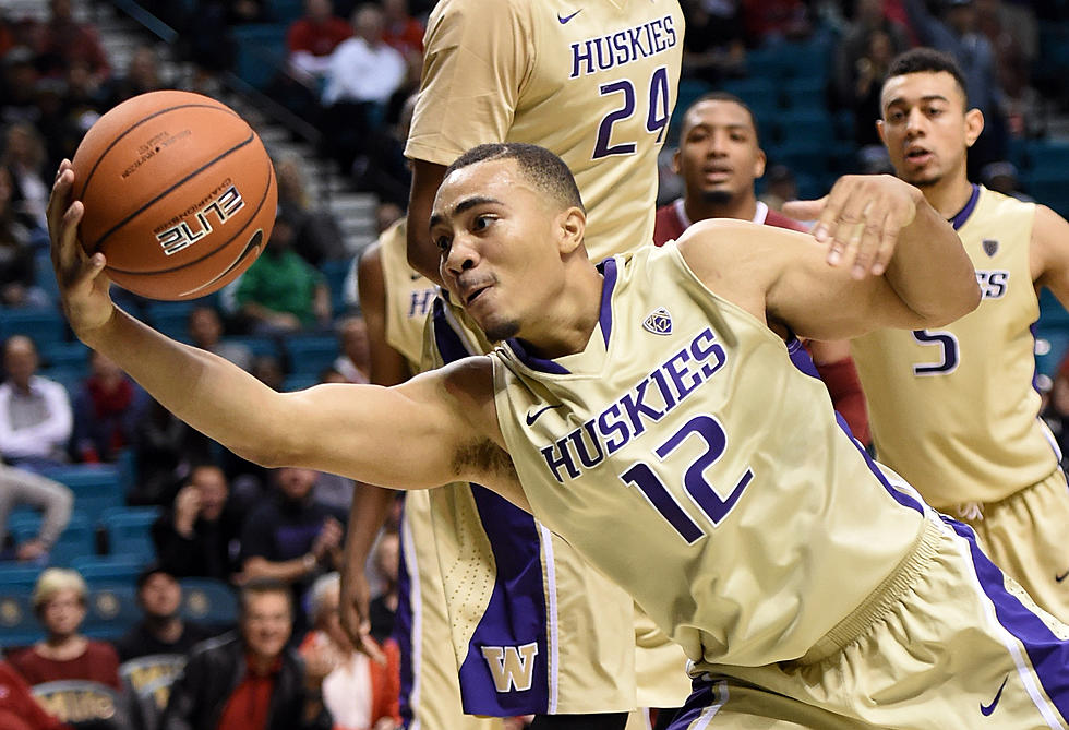 No. 16 Huskies Hold On to Defeat No. 15 Sooners