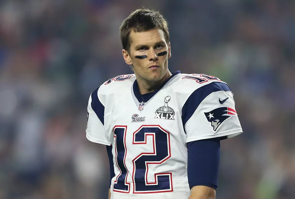 NFL Benches Brady Over ‘Deflategate’