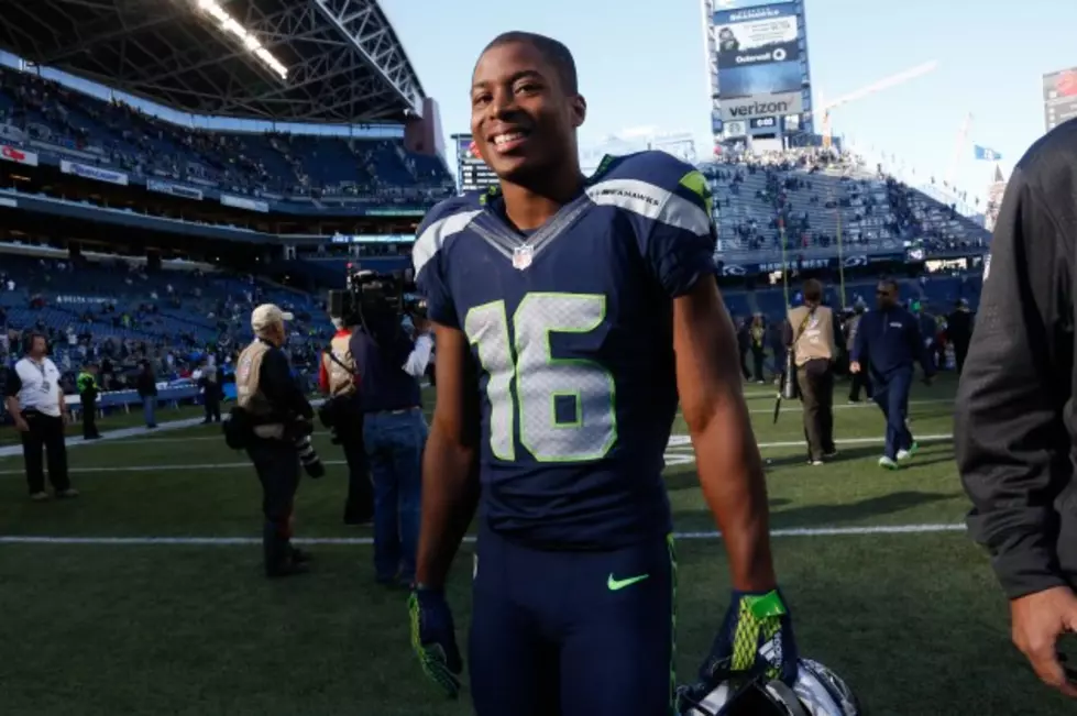 Lockett&#8217;s Return Ignites Seattle&#8217;s 26-0 Win Over Chicago; Marshawn Out With Hamstring Injury