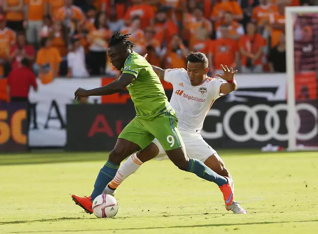 Martins Says He is Leaving Seattle, Joining Chinese Club