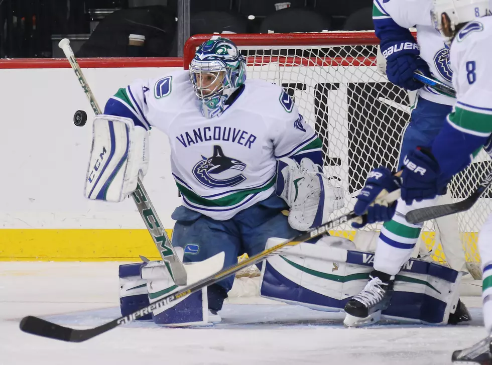 Miller Has 36 Saves to Lift Canucks Over Kings 2-1