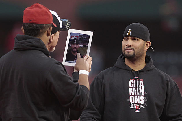 MLB Teams Allowed to Use iPads in Dugout All Season