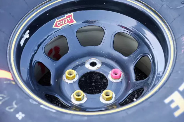NASCAR Adds Penalties for Teams That Ignore Lug Nuts