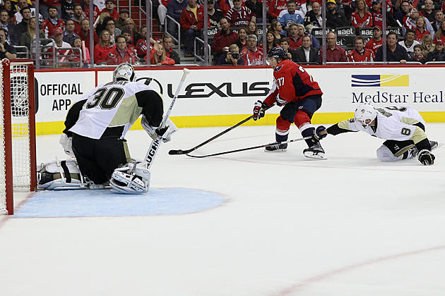 Oshie Has Hat Trick, Capitals Beat Penguins 4-3 in Overtime