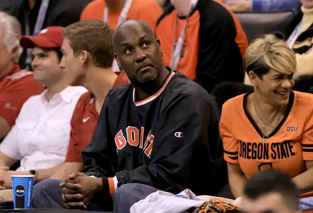 Gary Payton Unimpressed by Stephen Curry&#8217;s Unanimous MVP