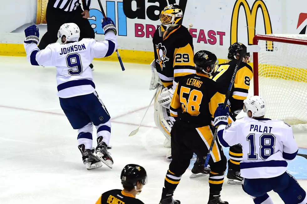 Johnson’s OT Deflection Lifts Lightning Over Penguins 4-3