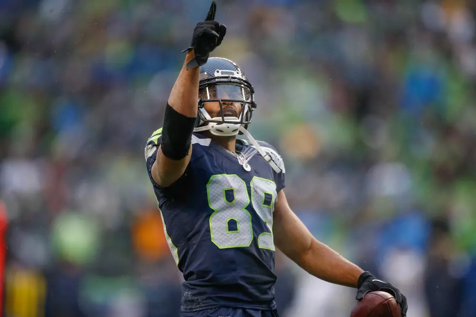 Seahawks WR Doug Baldwin Sitting Out With Knee Issue
