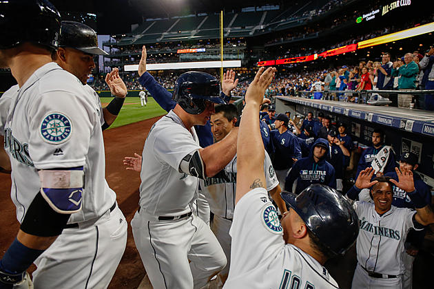 Zunino, Seager Power Mariners to 7-5 Win Over Yankees
