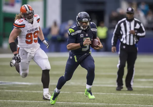 Russell Wilson Says He&#8217;ll Play Against Rams