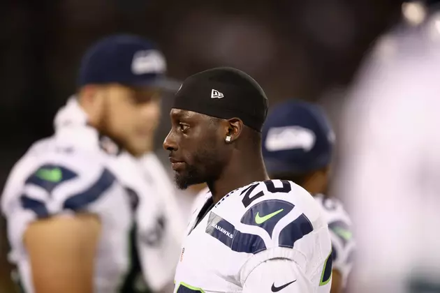 Seahawks&#8217; Lane Says He Will Continue to Sit for Anthem