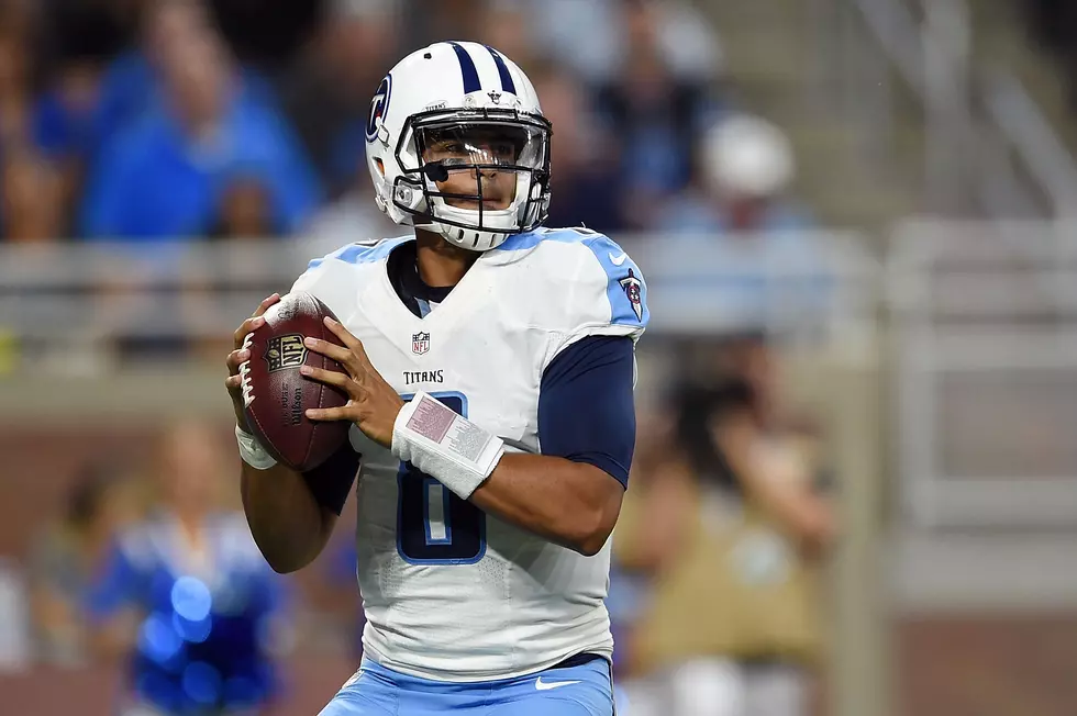 Former Duck Mariota Rallies Tennessee to 16-15 Win