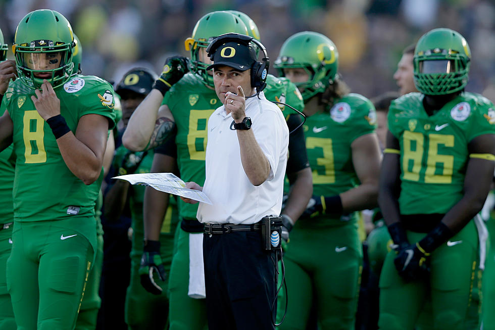 Mark Helfrich is Still Coach of the Ducks — for Now