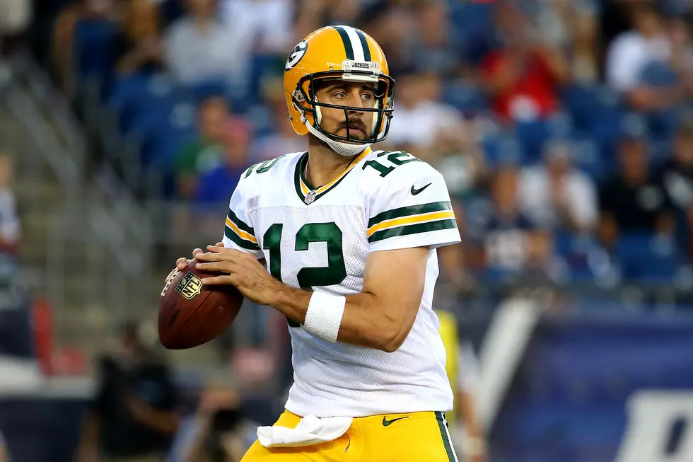 Rodgers Tosses 2 TDs, Packers Beat Eagles 27-13