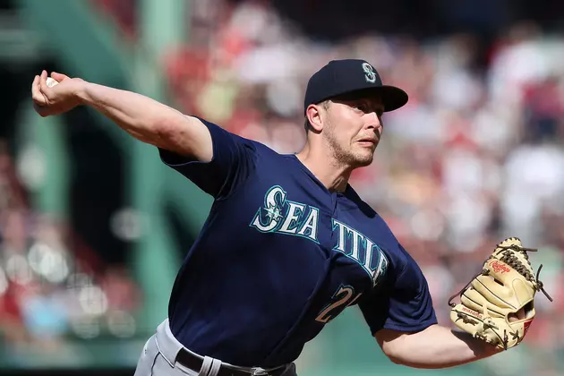 Rangers Claim RHP Sampson on Waiver Claim From Mariners