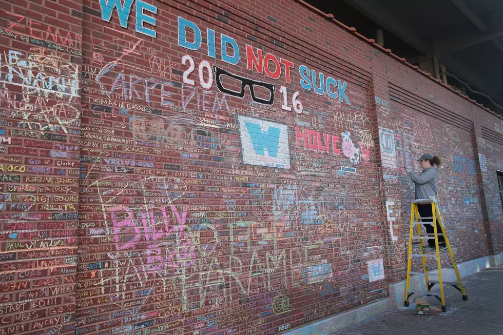 Messages, Art on Wrigley’s Walls to Give Way to Construction