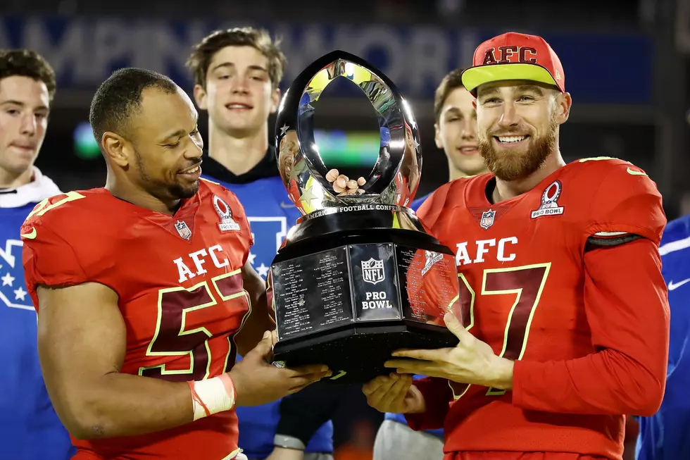 AFC Holds Off NFC to Win Pro Bowl