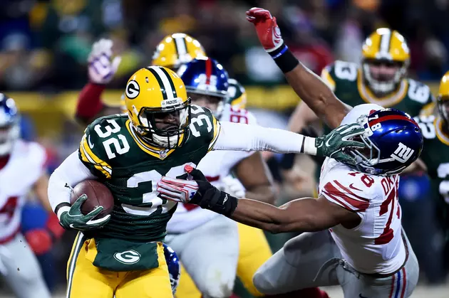 Packers Dominate Giants in 2nd Half&#8230;Steelers Eliminate Dolphins