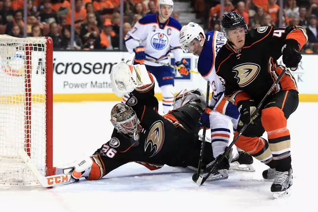 Predators Beat Blues; Oilers Defeat Ducks 5-3 in Wild Second Round Series Opener