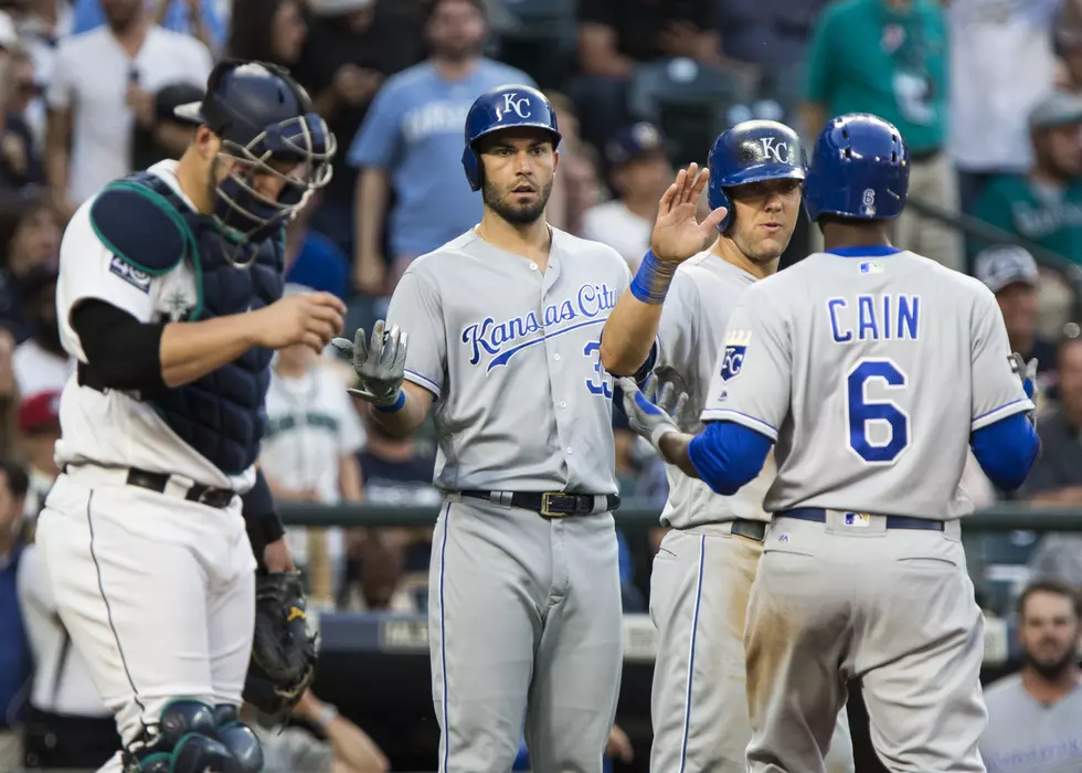 Perez Homers in 10th to Give Royals 9-6 Win Over Mariners