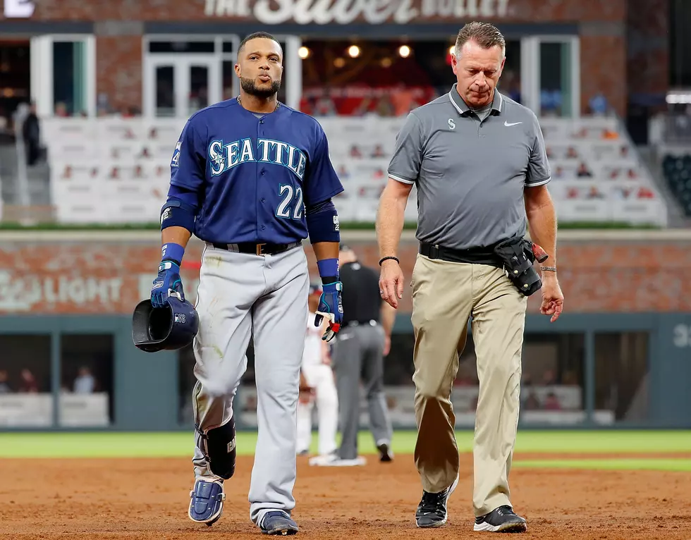 Mariners’ Cano Leaves Game With Left Hamstring Tightness