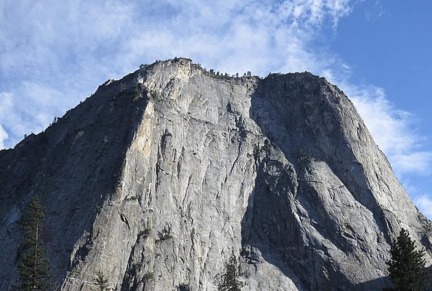 Huge Hunk of Falling Granite Kills 1, Injures 1 at Yosemite