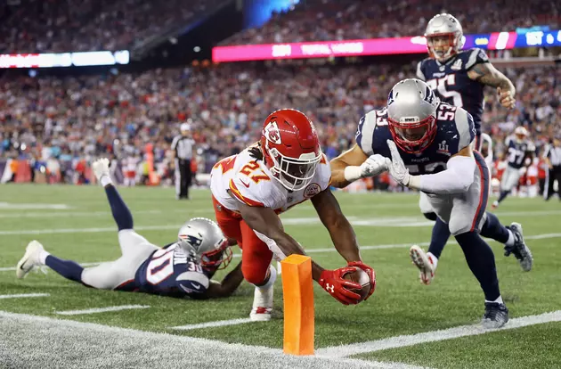 Super Letdown: Patriots Routed in 2nd Half, Chiefs Win 42-27