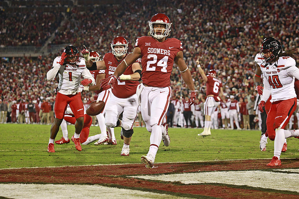 Woman Files Protective Order Against Oklahoma RB Anderson