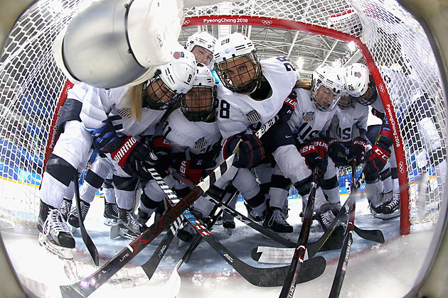 Pro Women Hockey Players Form Union in Step Toward League