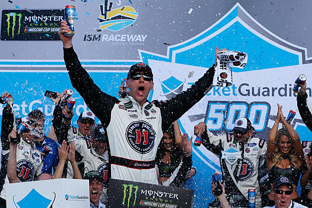 Kevin Harvick Races to 3rd Straight NASCAR Win