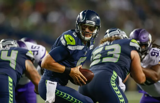 Seahawks Bring Back Backup QB Austin Davis