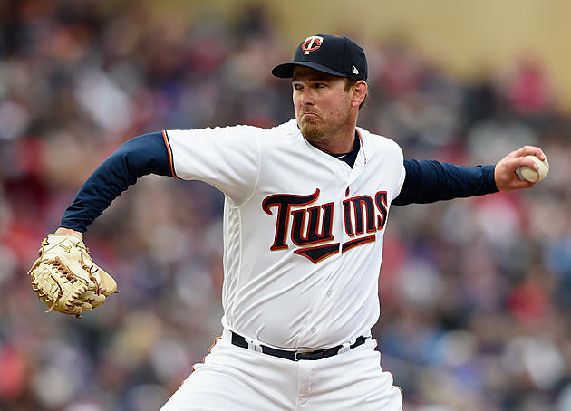 Mariners Get Lefty Reliever Zach Duke From Twins