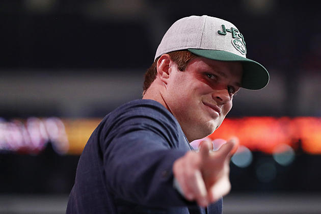 Jets&#8217; Darnold Ends Holdout, Inks 4-year, $30.25 Million Deal